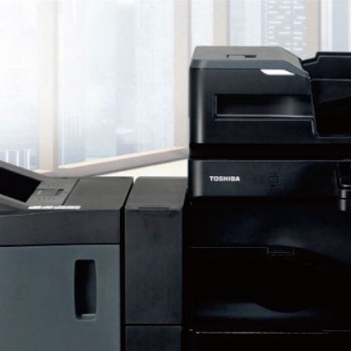 Bingung memilih mesin fotocopy? Pelajari spesifikasi mesin fotocopy Toshiba untuk kantor mulai dari kecepatan print, resolusi DPI, hingga kapasitas kertas.